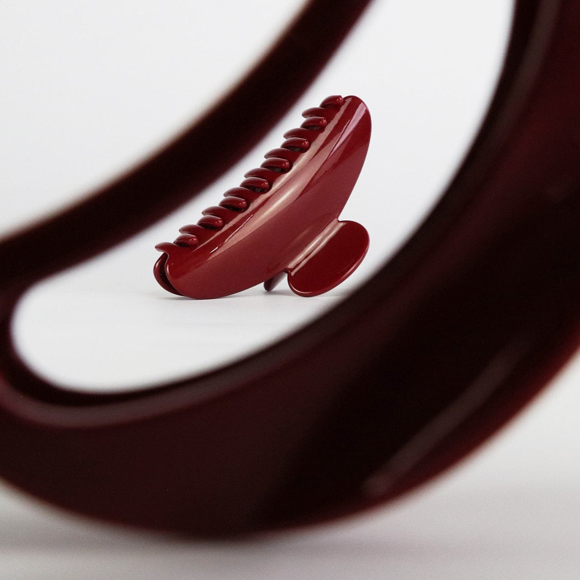 Haarklammer Olivia in Kirsch Rot