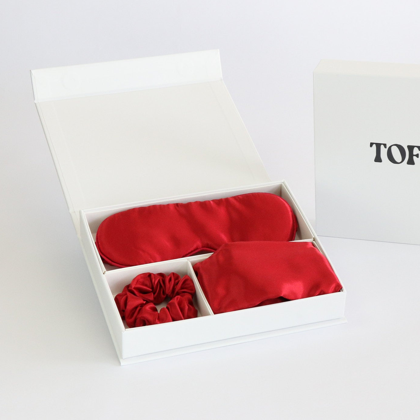 Satin Dream Set in Weinrot