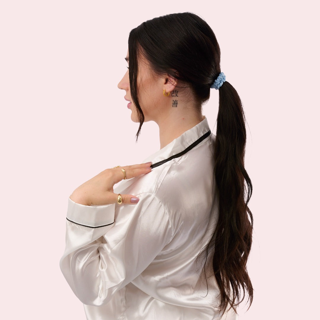 Satin Haargummi Scrunchie mini Baby Blau