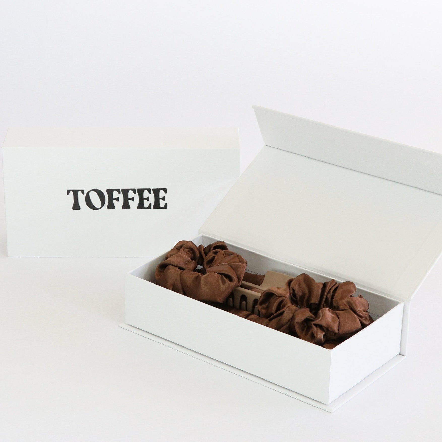 Satin Hitzefreier Lockenwickler mit Haarklammer Kaffee Braun