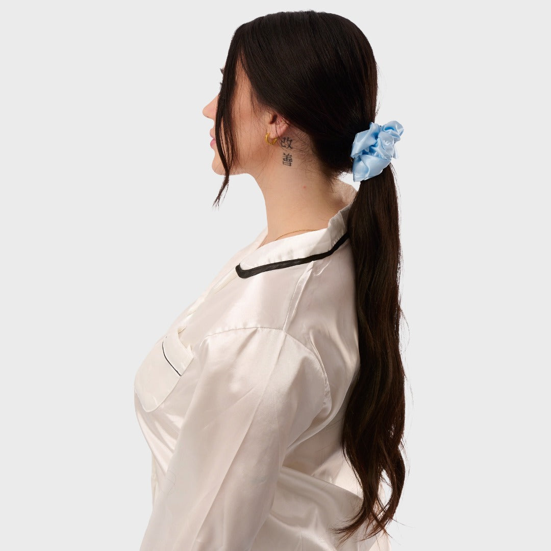Satin Haargummi Scrunchie XL Baby Blau