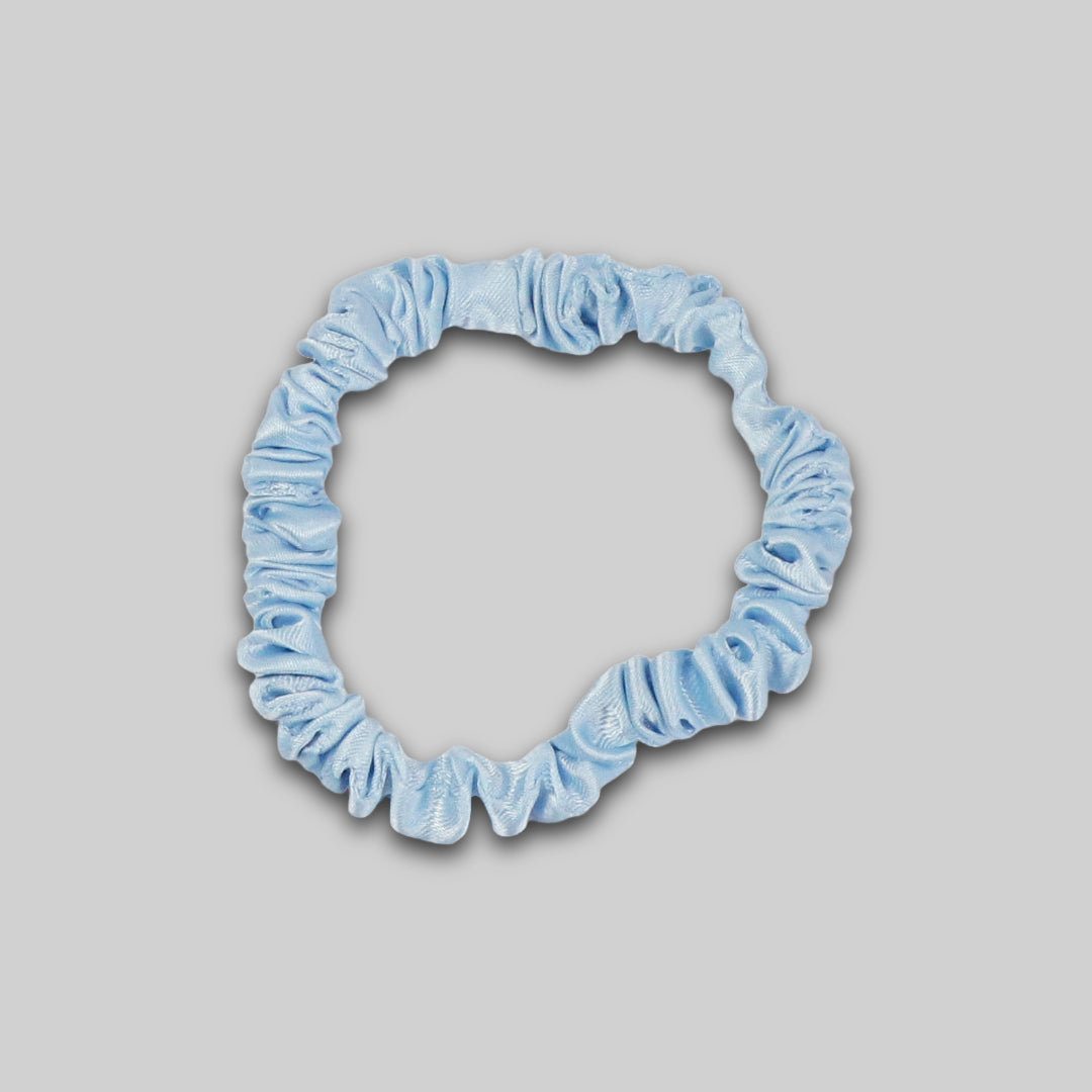 Satin Haargummi Scrunchie mini Baby Blau