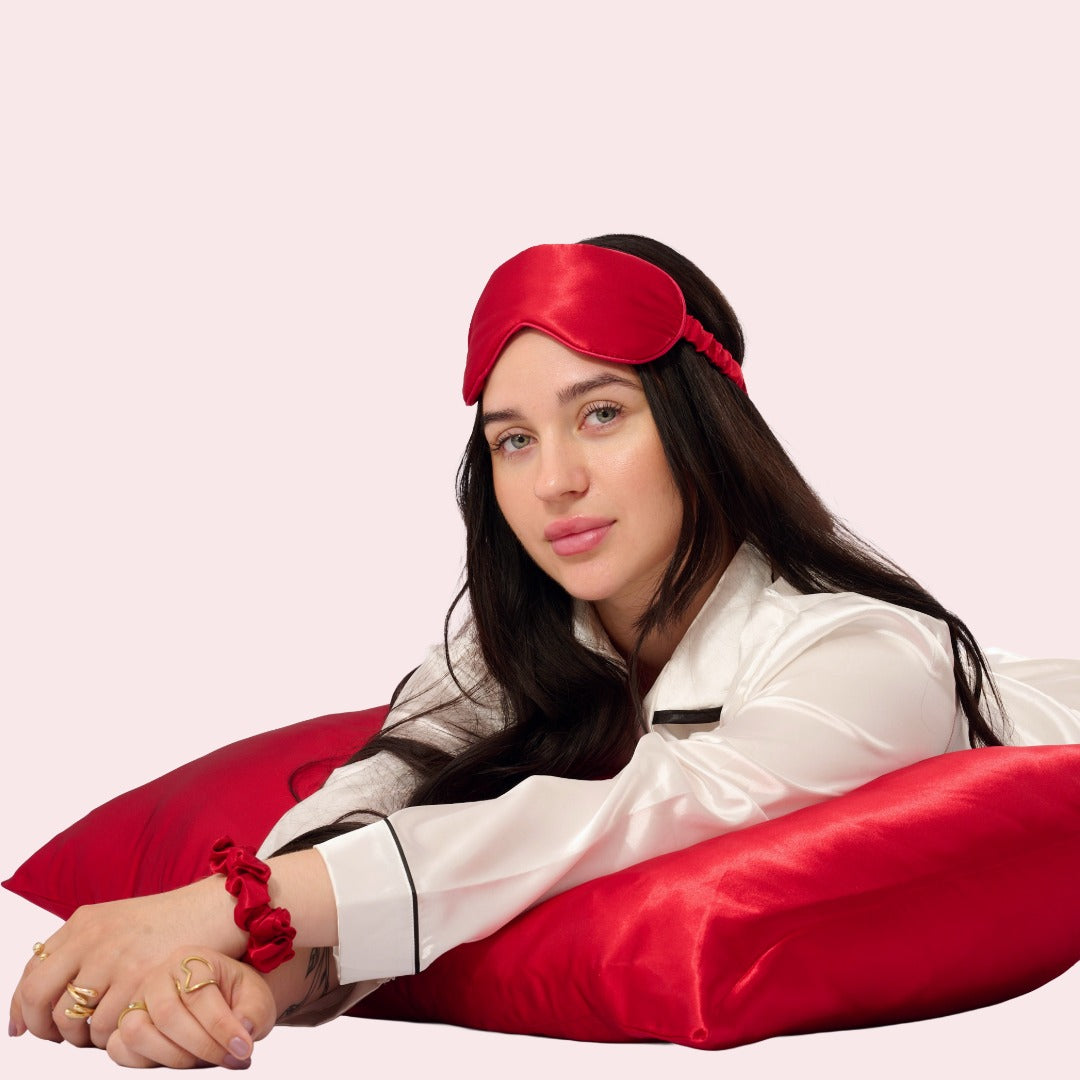 Satin Dream Set in Weinrot