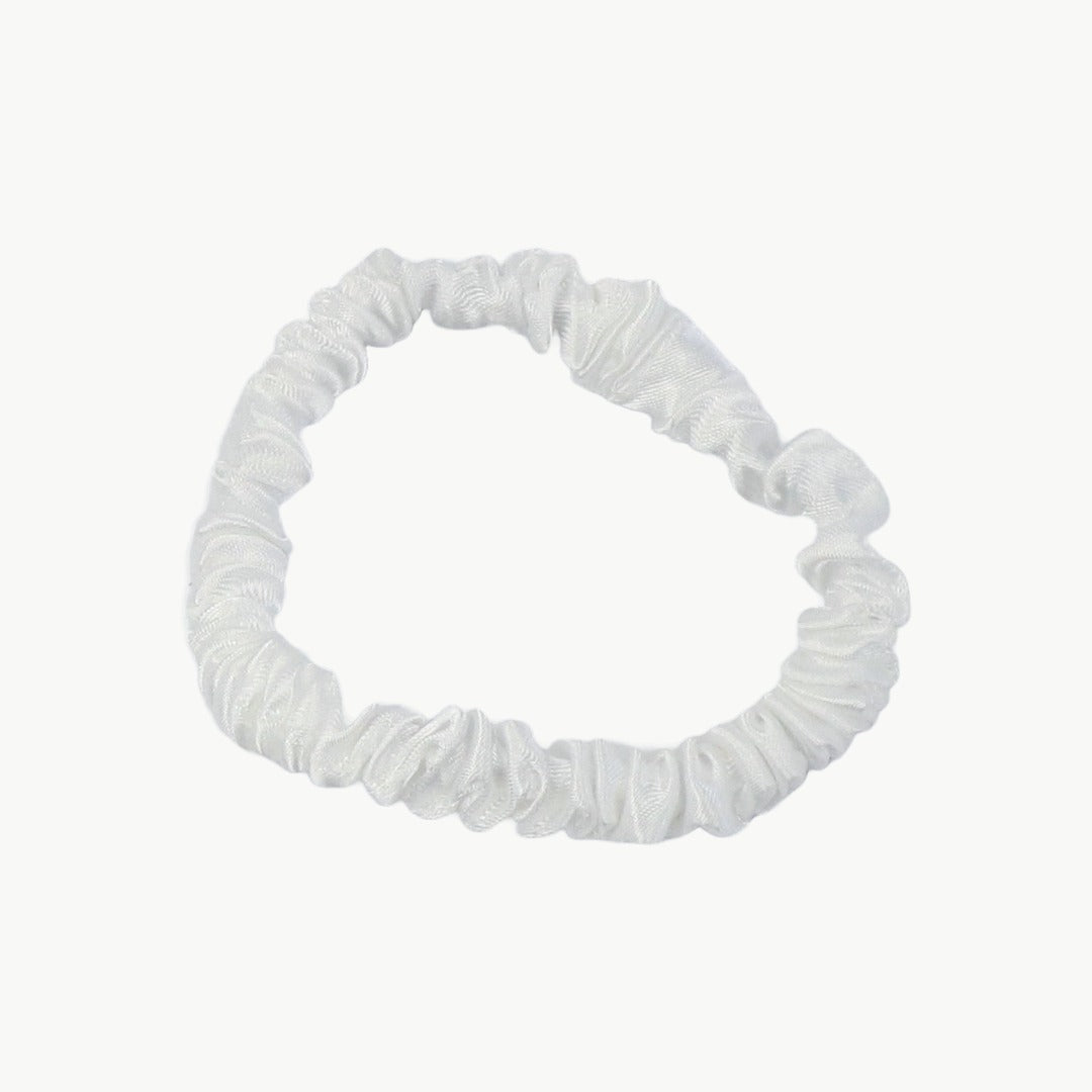 Satin Haargummi Scrunchie mini Schnee Weiss