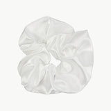 Satin Scrunchie XL – Schnee Weiss